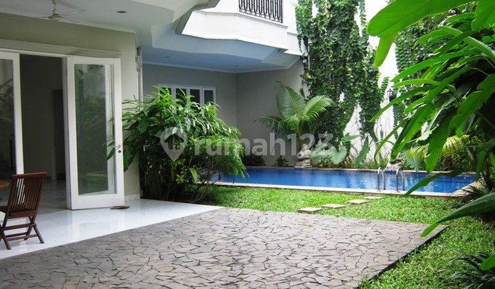 Quiet In The Compound,Cipete, South Jakarta