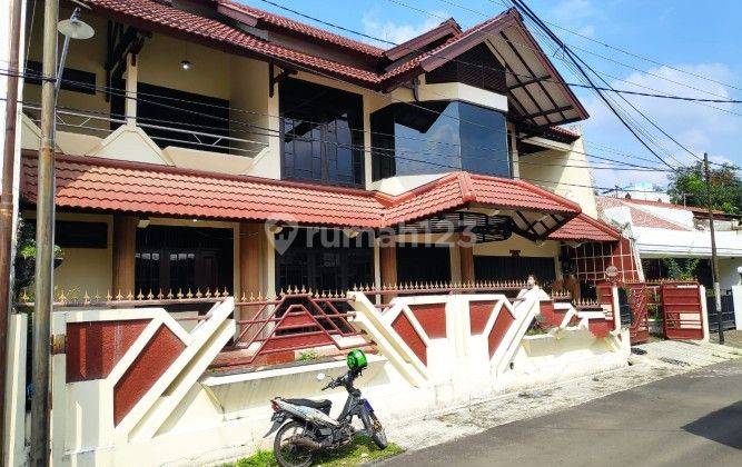 Rumah 2 Lantai Tengah kota Semarang, Taman Seroja Timur 1