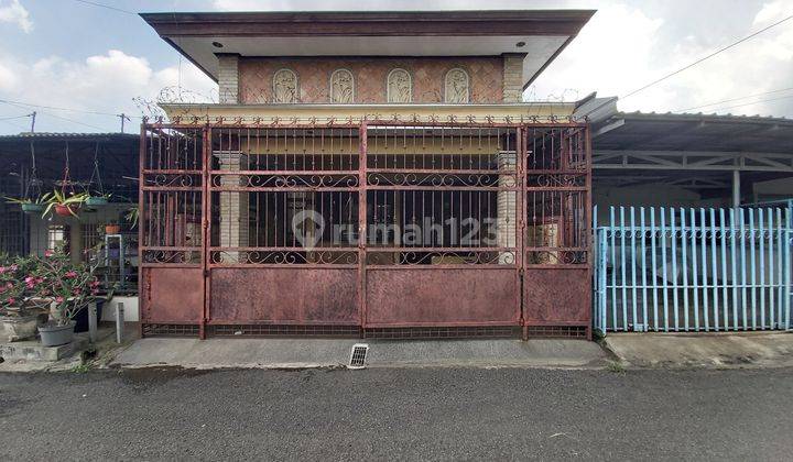 RUMAH TERAWAT LOKASI TENANG TENGAH KOTA DEKAT AREA BISNIS 1