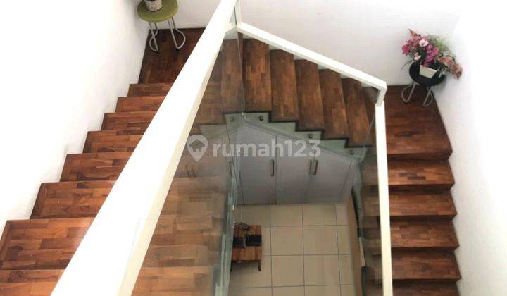 Rumah Luxury di Setraduta Hegar 1