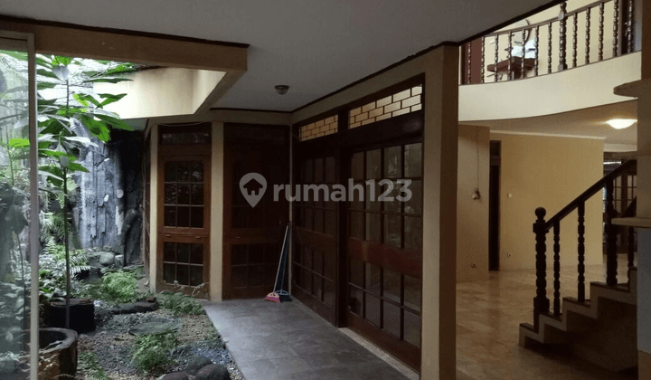 Rumah 2 lantai belakang Mall Pondok Indah Jakarta Selatan 2