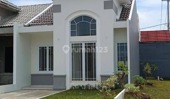 Rumah Cantik Dekat Akses Jalan Raya Di Ciseeng  2