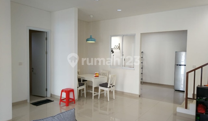 Rumah Fully Furnished Bagus Sekali Cluster Yarra Jakarta Garden City 120m² 4+1BR