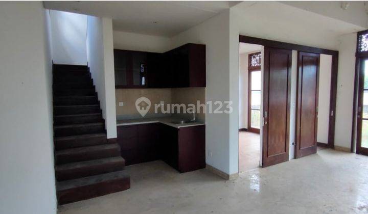 Cheap strategic house in Springhill Jimbaran Bali 2