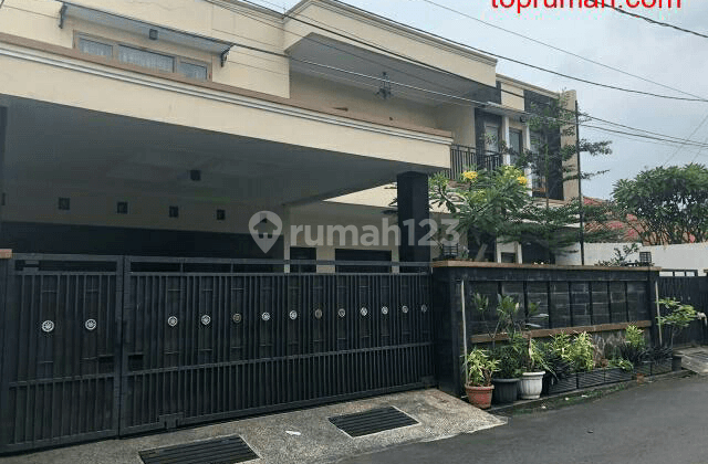 Rumah dalam komplek di Jatipadang, Pasar Minggu, Jakarta Selatan 1