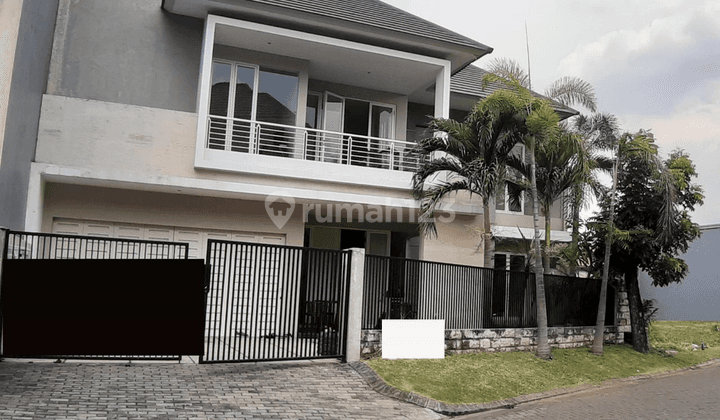 rumah graha famili dekat citraland,royal residence pakuwon indah 1