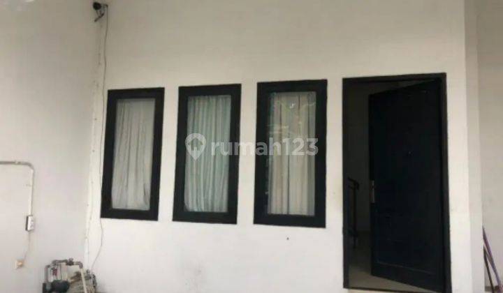 Rumah Minimalis di Taman Kedoya Baru 2