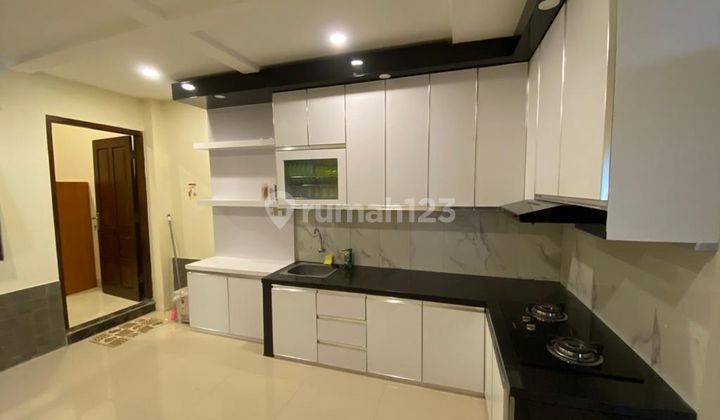 Rumah 2 LT Malioboro, 5 Kamar + Water Heater @ Cokro Regency Malioboro 2