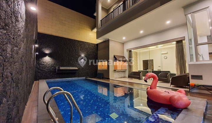 Rumah Mewah Kolam Renang Crown PHG Gading Serpong 1