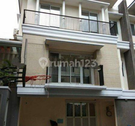 Rumah Cantik, Bagus, Bersih, Terawat, dalam Townhouse di Pejaten, Jakarta Selatan 1