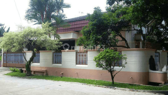 Rumah Second Hook Murah Terawat di Depok, Cinere 1