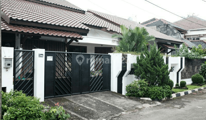 Rumah Cantik dan Terawat Bangunan Kokoh di Depok, Cinere 1