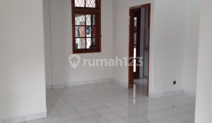 Rumah Asri dan tenang di Ampera 2