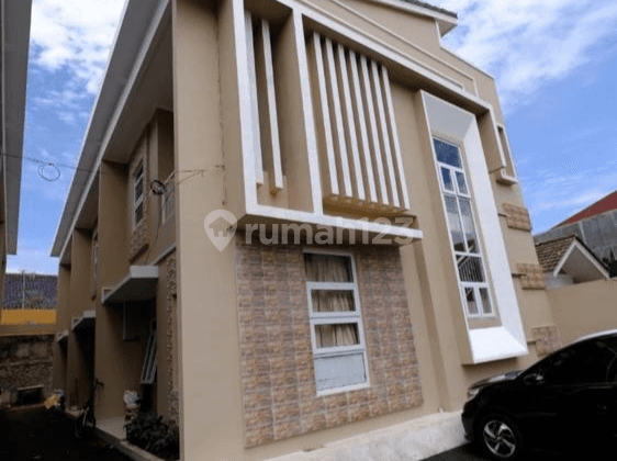 Rumah  town house minimalis Duren sawit 1