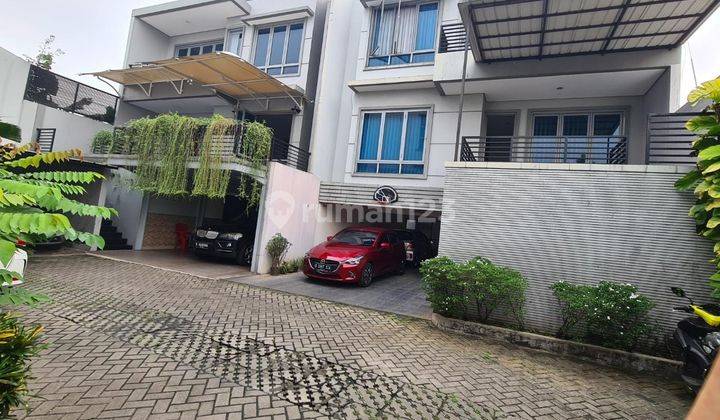 DIJUAL Rumah MODER MINIMALIS di Jati Padang, Jakarta Selatan. 1