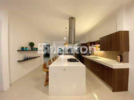 MEWAH BESAR DALAM CLUSTER MEWAH BESAR DALAM CLUSTER