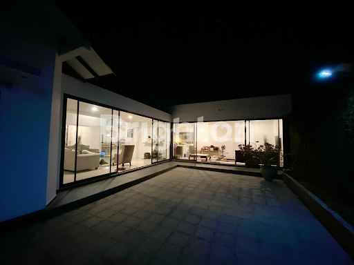 GRAND LUXURY IN A CLUSTER 2