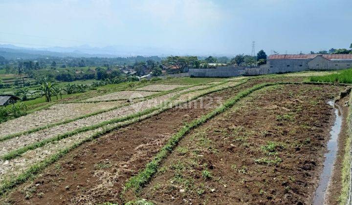 Rumah  yg Asri  di jlan Raya Soreang Banjaran 2