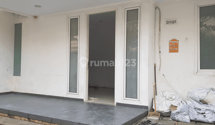 rumah cantik,  3 KT,  siap huni baru renovasi 2