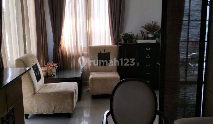 Rumah 2 Lantai Hook 3 kt 3 km Kota Wisata 2