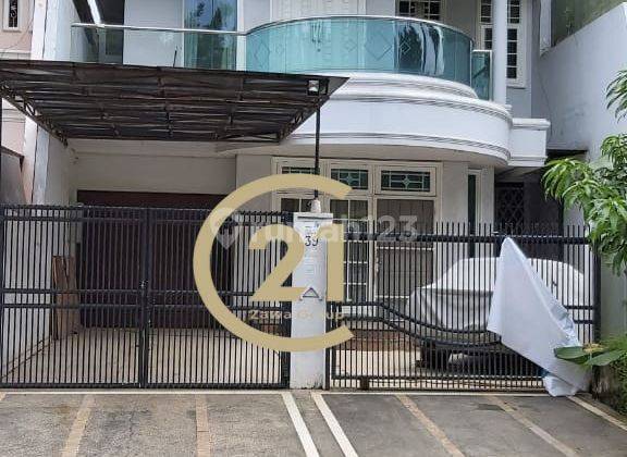 Rumah PIK Cemara Permai 2 Lantai  Semi Furnished 1