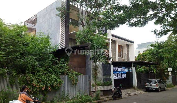 Rumah Mewah 3 Lantai di Kelapa Gading, Jakarta Utara 1