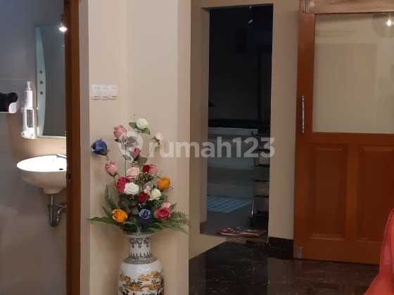 Beautiful nice house at the corner of Palem Lestari