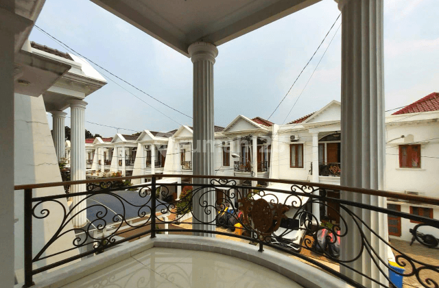 Rumah Model Classic Eropa cilandak jaksel 1