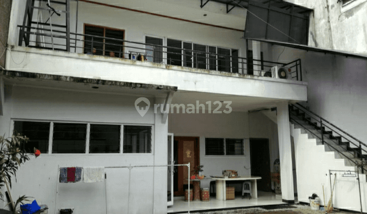 Rumah Jl. Asia Afrika cck u/usaha 1