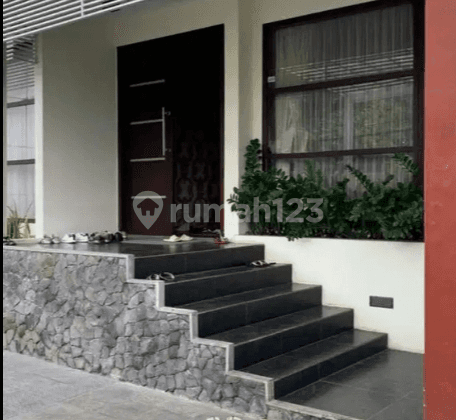 Rumah Mewah Plus Furnish Luas 401m² Jl Cengkeh Suhat Lowokwaru 2