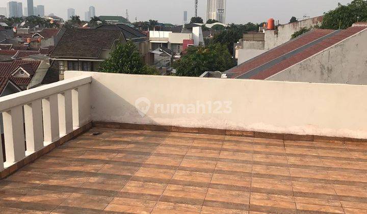 Rumah Minimalis, Siap Huni, dan Terdapat Rooftop @Regency Melati Mas, BSD 2