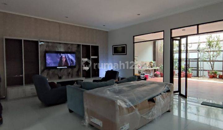 Rumah  minimalis renov Furnised Taman Kopo Indah 3 2