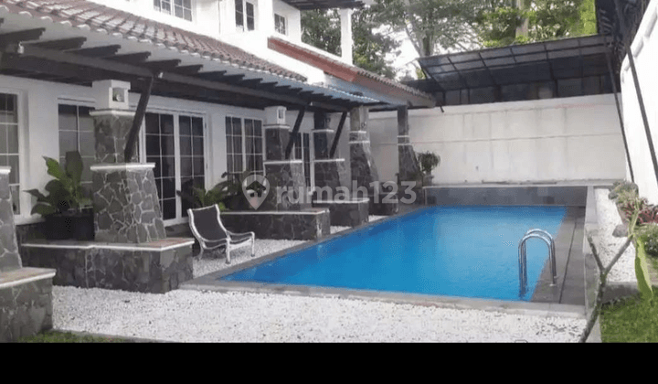 Rumah Taman Tirta Golf ada Private Pool 9.85M 2