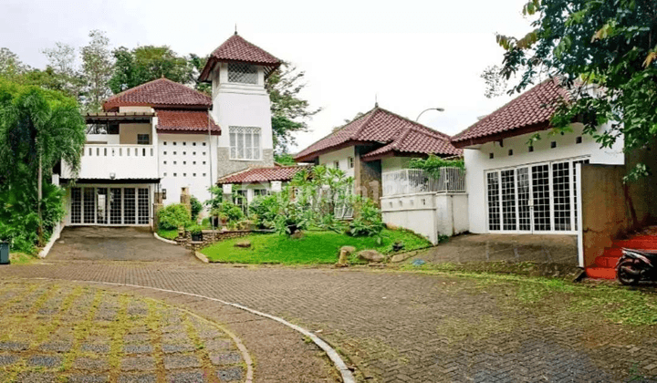 Rumah Taman Tirta Golf ada Private Pool 9.85M 1