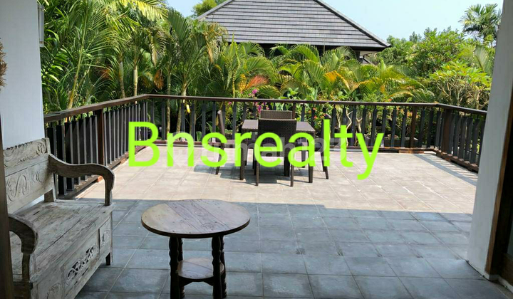 Villa Lokasi Padang Linjong