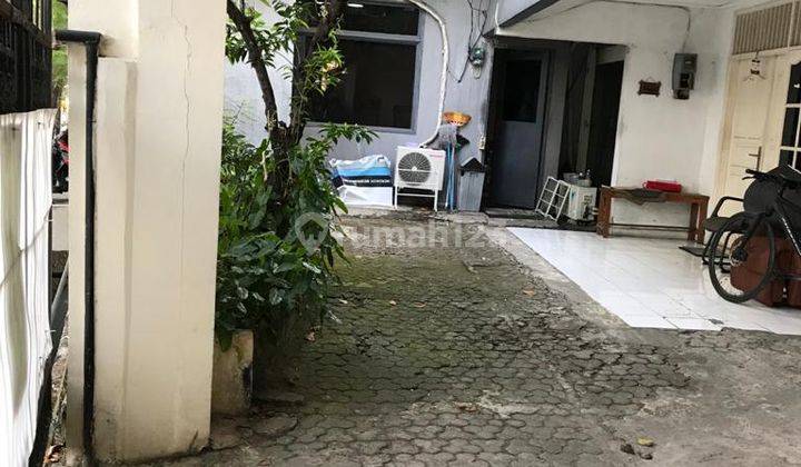 Rumah cocok untuk kost-kostan Jalan 3 mobil di Rawamangun 2