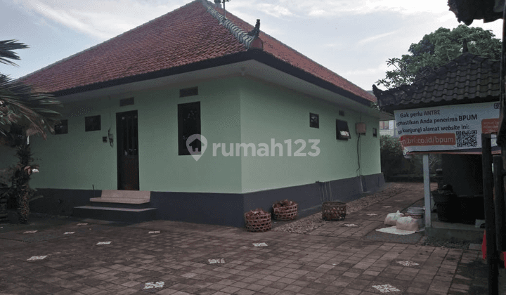 Di  Rumah Sukowati areal villa dekat pasar Sukowati dan Pantai 2