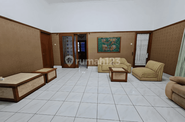 Rumah klasik sayap dago prime location 1