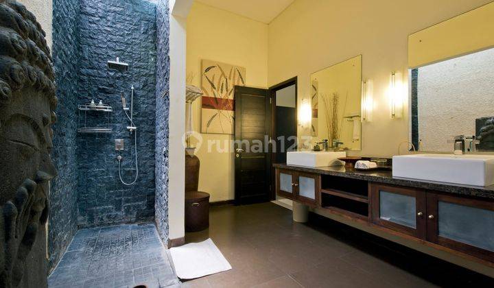 Villa in Seminyak Only 5 minutes to the beach 2