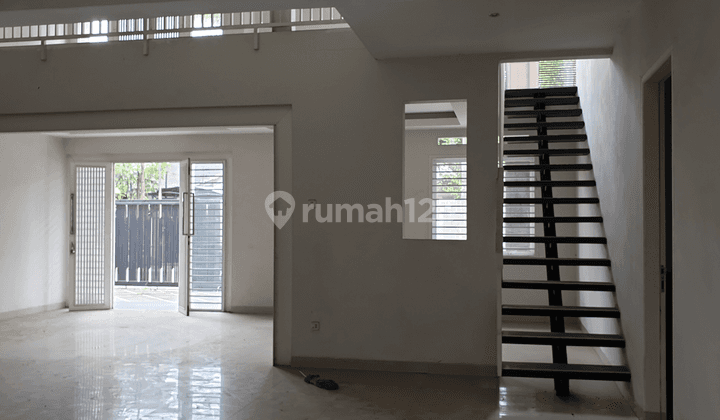 Rumah minimalis di Suryalaya  2