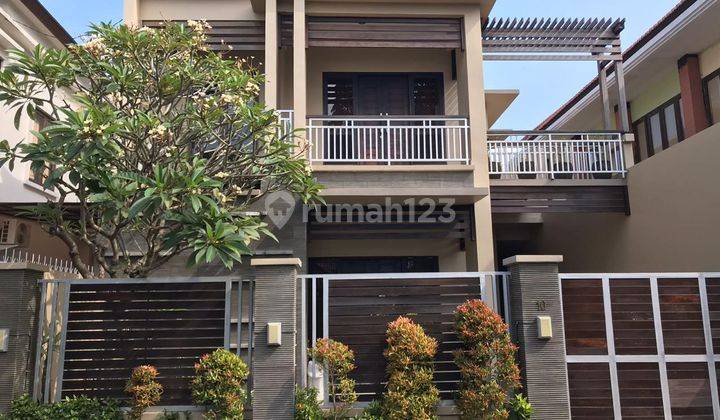 EXCLUSIVE MODERN HOUSE SOUTH DENPASAR PERUM PEMOGAN 1