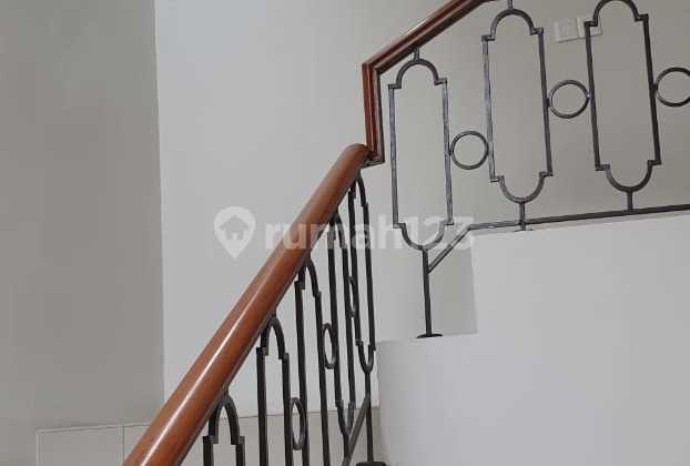 Luxury House With Pool De Park BSD City Near Nanyang School 2