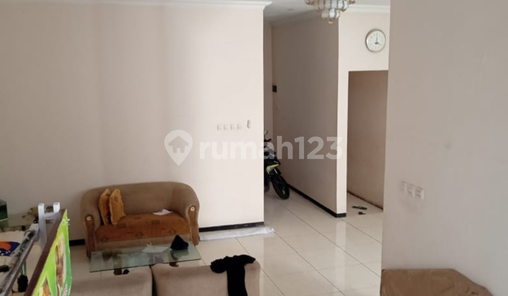 Rumah Usaha Baratajaya Surabaya 2