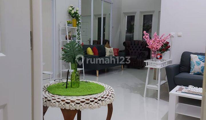 Rumah Murah Full Renovasi Siap Huni Luas 8x15 di Taman Pulo Gebang Jakarta Timur 2