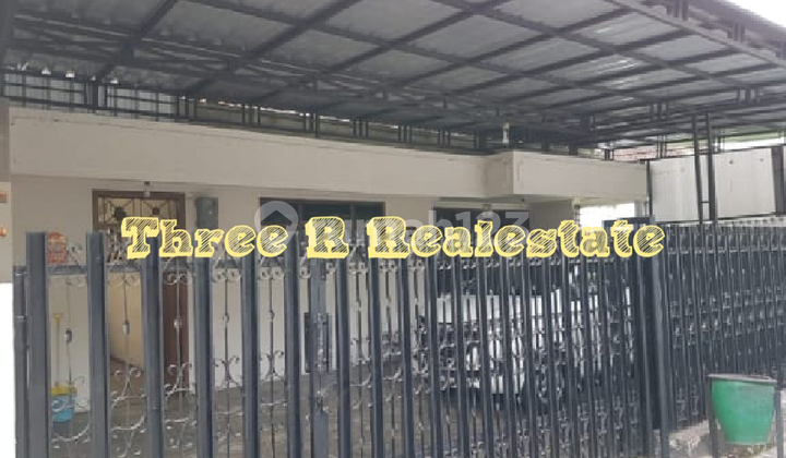 Rumah berikut furniture di Klojen dekat pusat bisnis di Malang