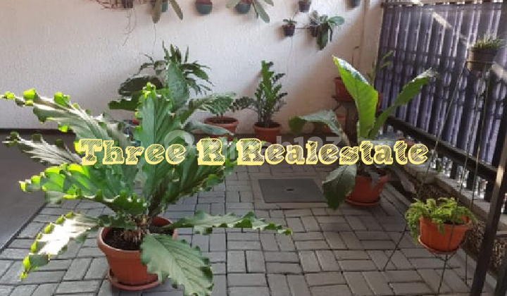 House with furniture in Klojen near the business center in Malang. 2