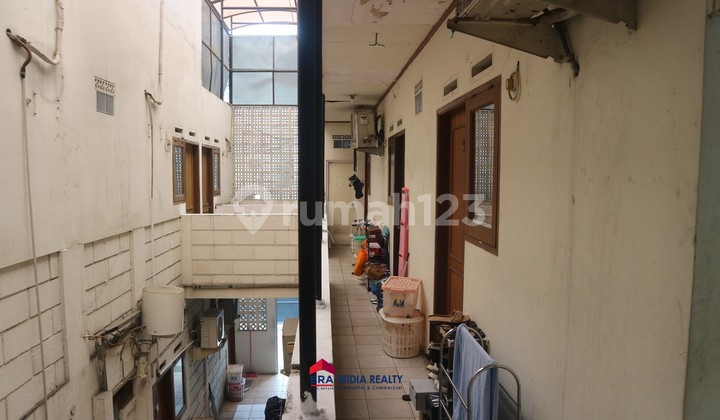 Dijual Rumah Kos 2 Lantai Dengan 18 Kamar di Karet, Semanggi, Jakarta