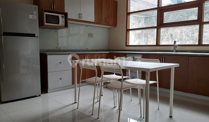 Rumah luas dan mewah di Kemang Timur 2