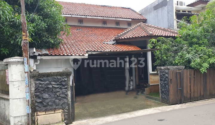 RUMAH DENGAN DESAIN UNIK DI CIREUNDEU TANGGERANG 2