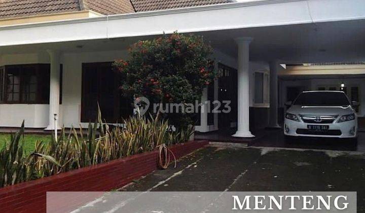 Rumah di Jalan Karawang - Menteng 1